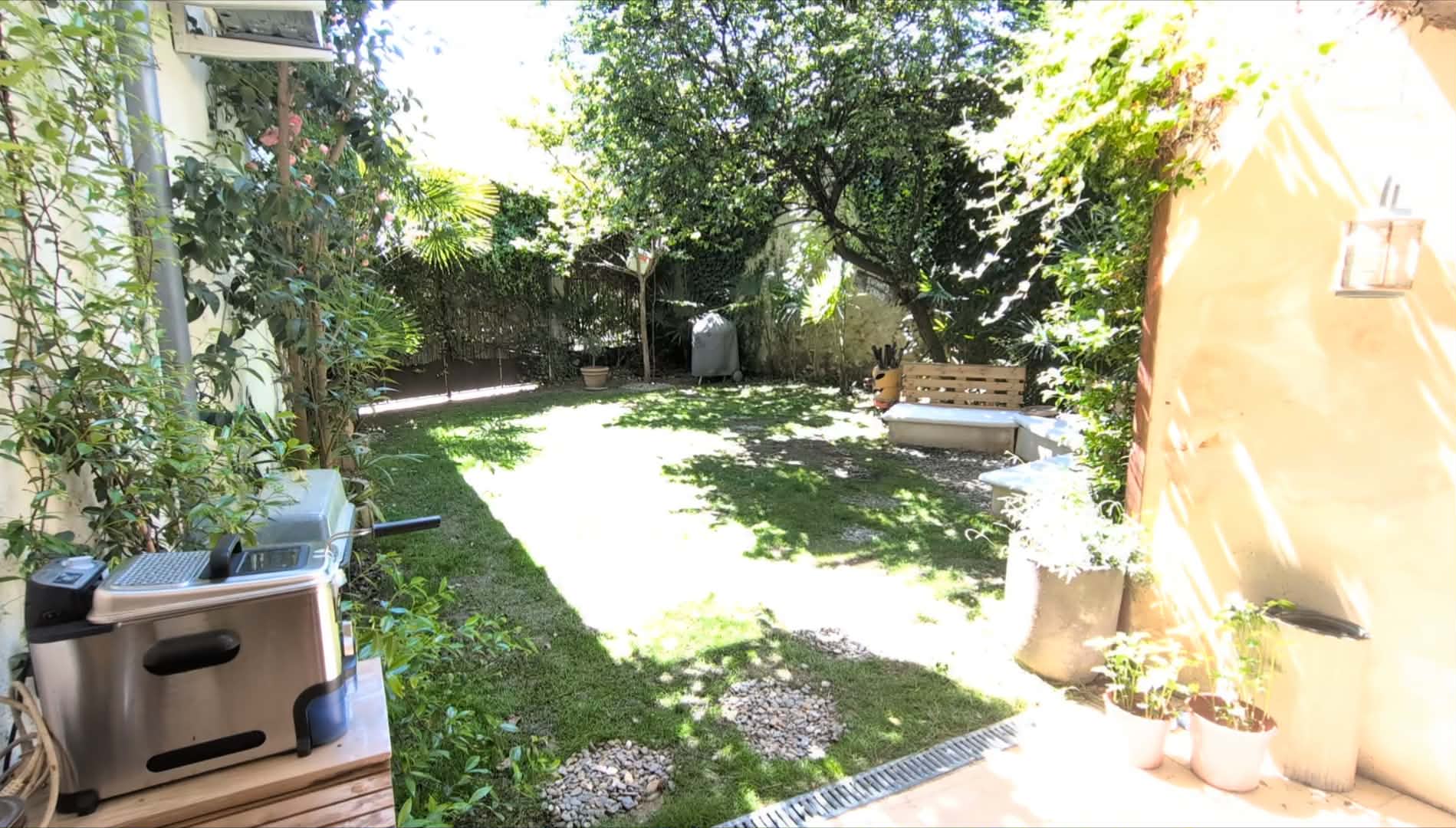 Maison familiale de caractère 210 m² – DPE A – 4 chambres – jardin & garage