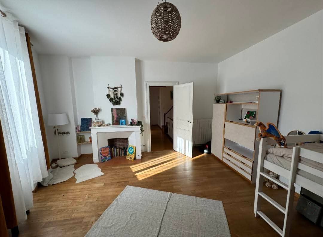 Maison familiale de caractère 210 m² – DPE A – 4 chambres – jardin & garage