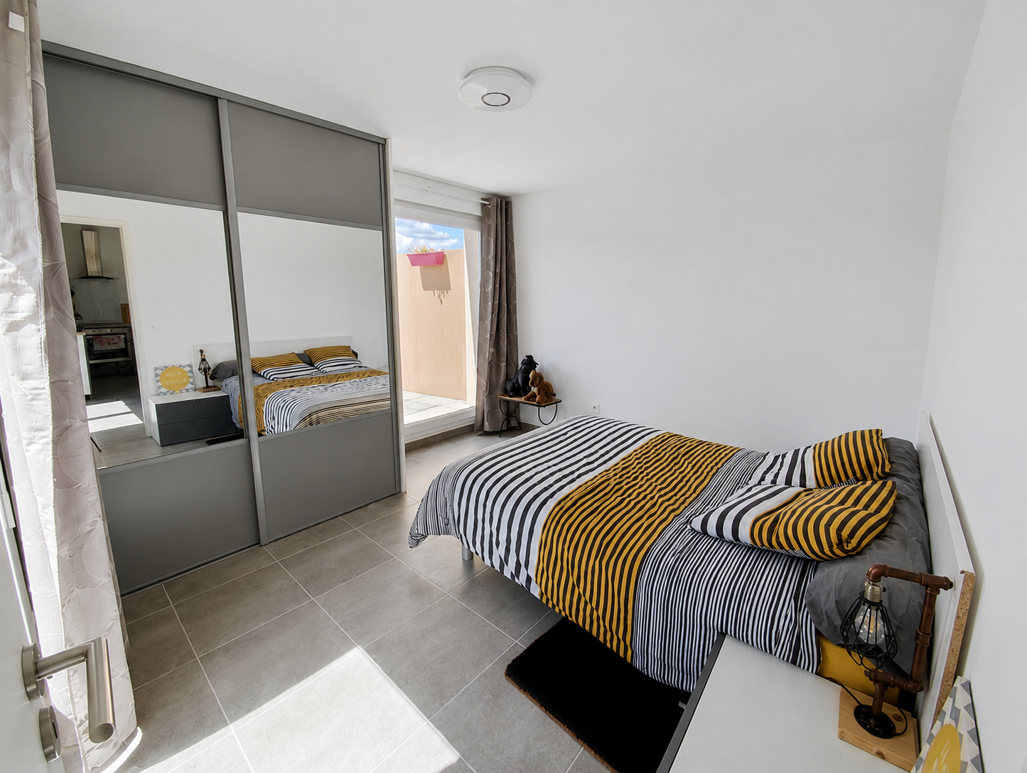 Duplex T3 dernier étage avec 35 m² de terrasses – Montpellier & plages méditerranéennes