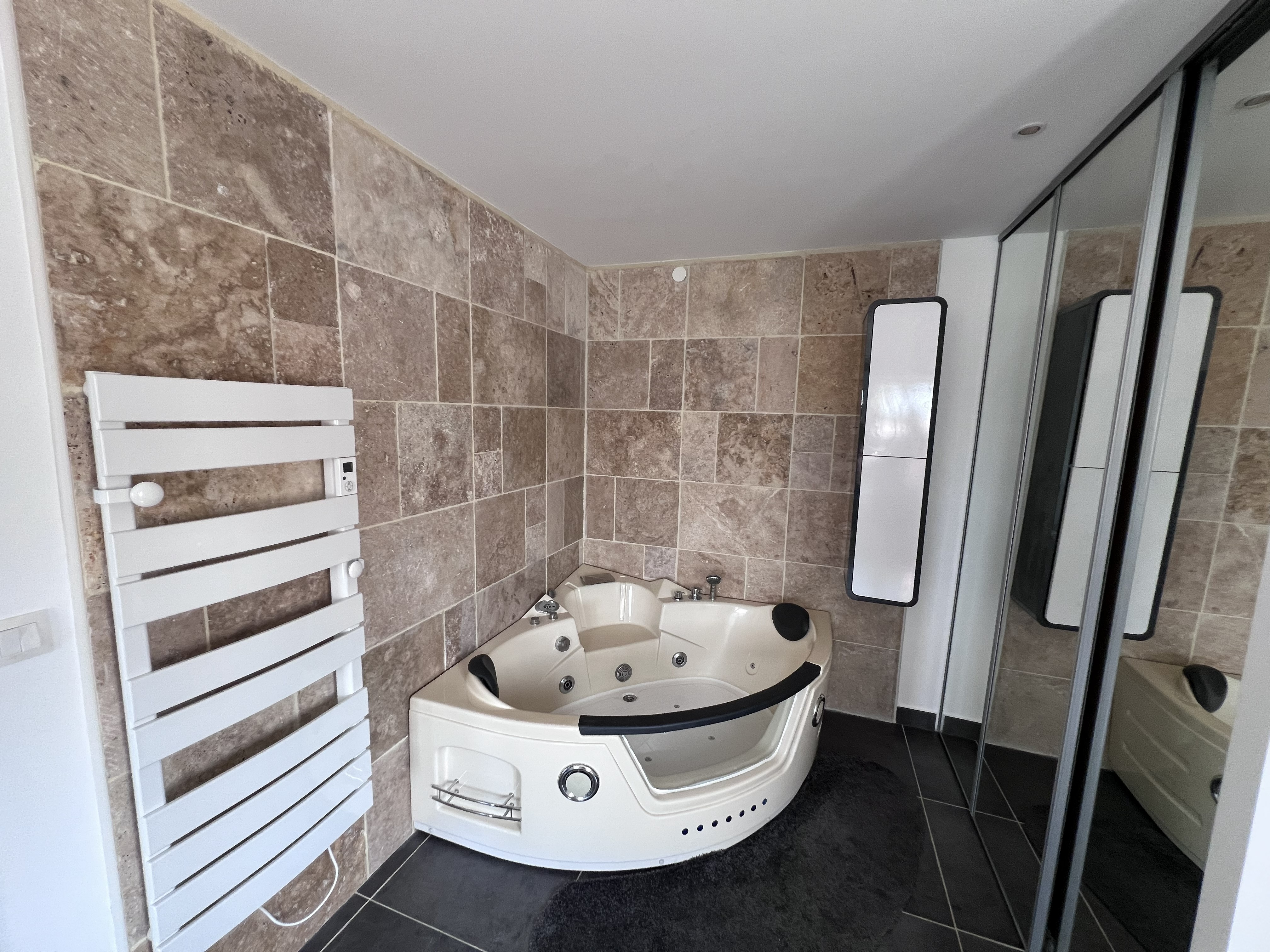 VILLA MONTADY
