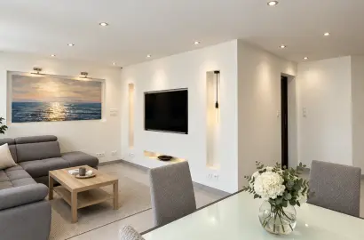 NICE – À QUELQUES PAS DE LA MER, SUPERBE 5 PIÈCES AVEC GRANDE TERRASSE