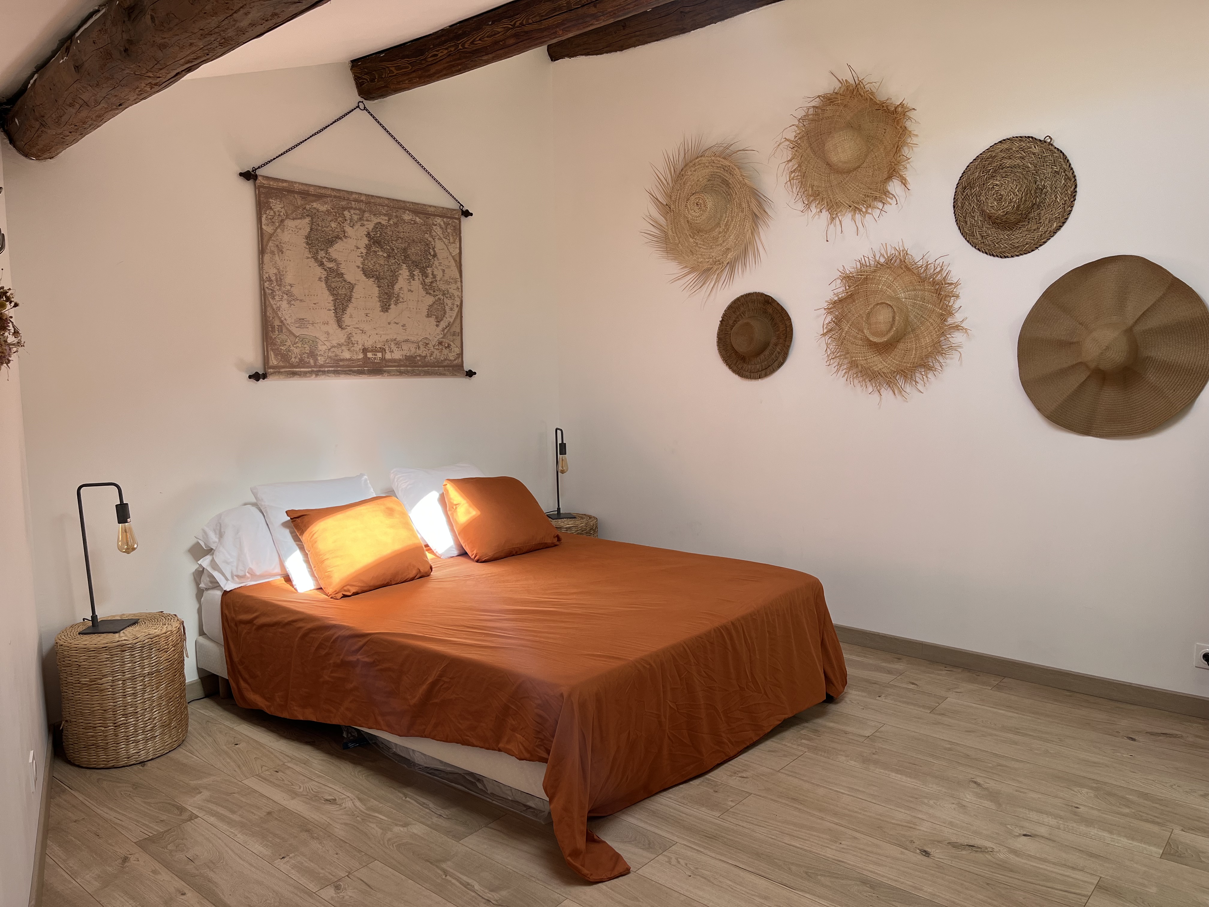 🏡 Character Property – Spacious Rooms & Quality Features